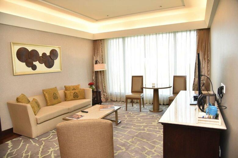 Kempinski Ambience Hotel Delhi