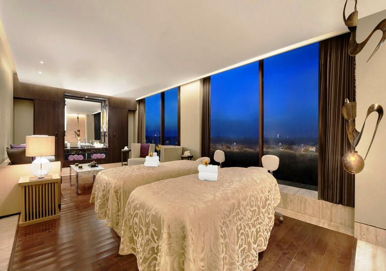 Kempinski Ambience Hotel Delhi