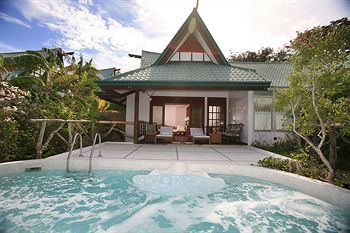 Hotel Badian Island Wellness Resort