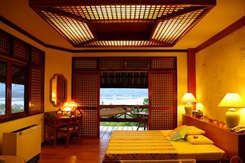 Hotel Badian Island Wellness Resort