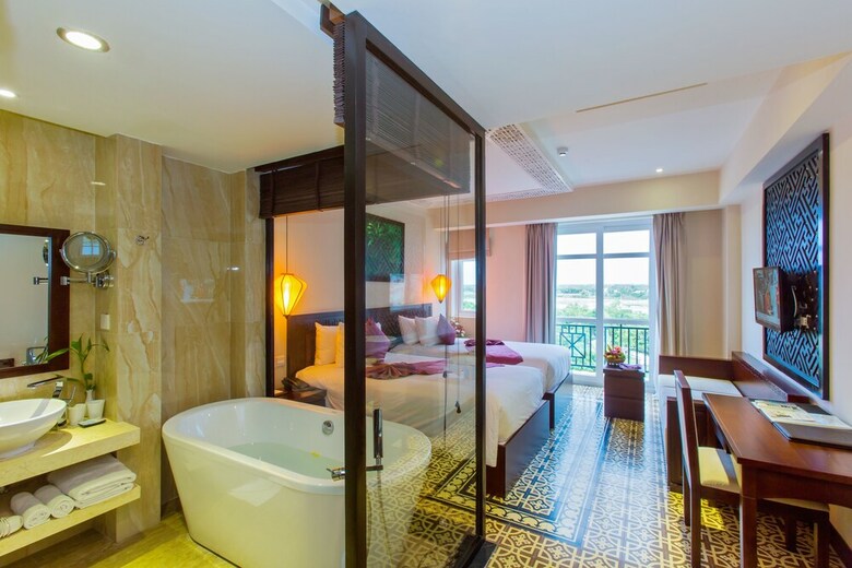 Royal Riverside Hoi An Hotel