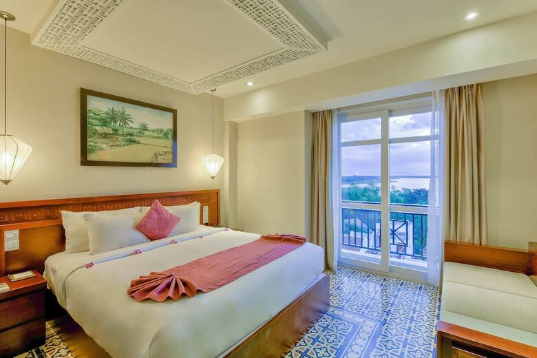 Royal Riverside Hoi An Hotel