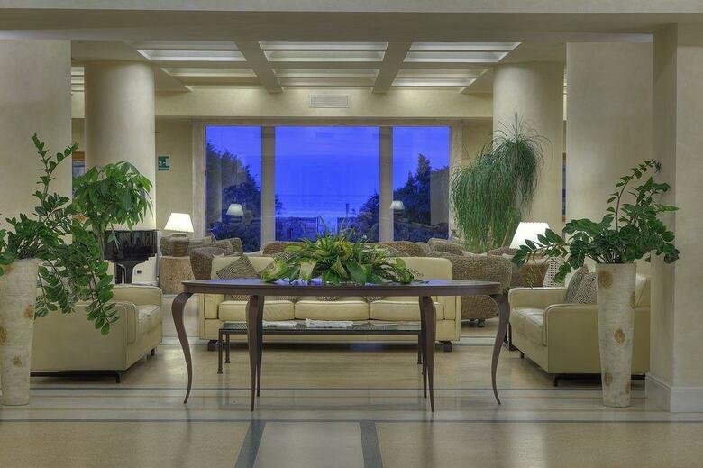 Hotel Tombolo Talasso Resort