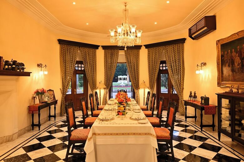 Hotel Nadesar Palace