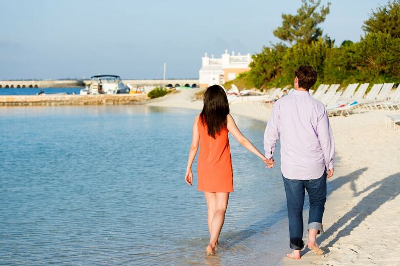 Hotel Grotto Bay Beach Resort