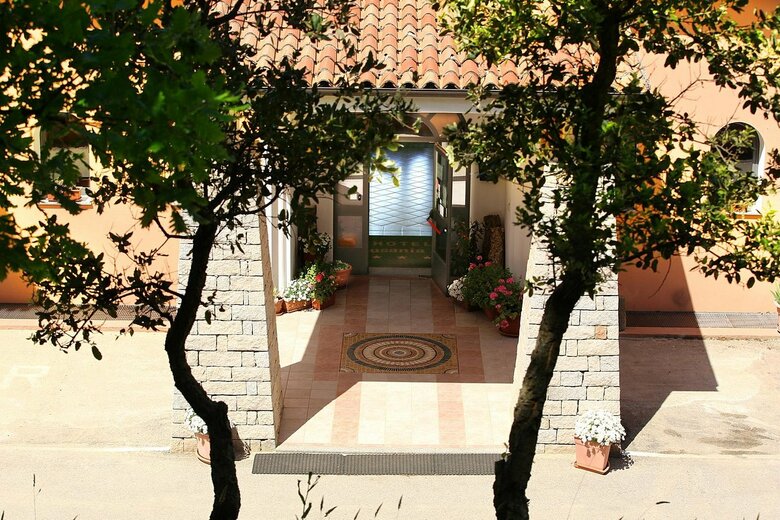 Hotel Pausania Inn