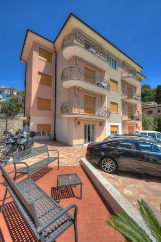 Hotel Noris