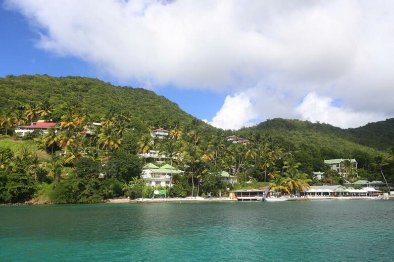 Hotel Marigot Beach Club & Dive Resort