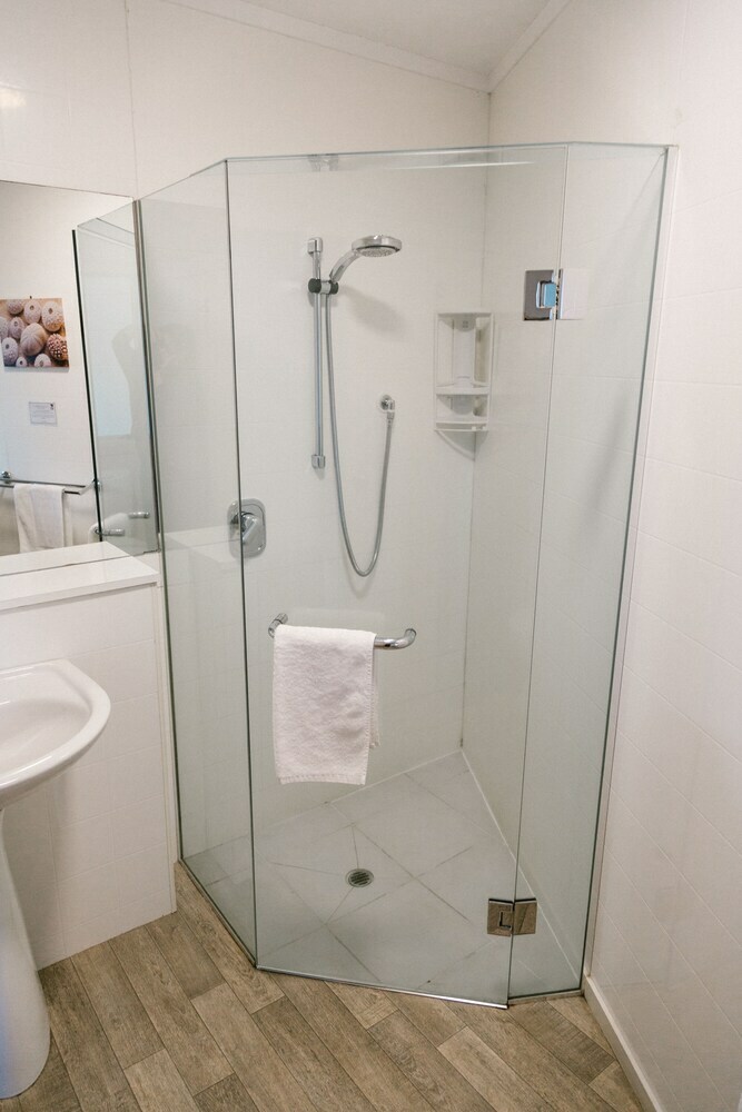 Motel Waterfront Apartments Whitianga