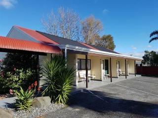Eastland Motor Lodge