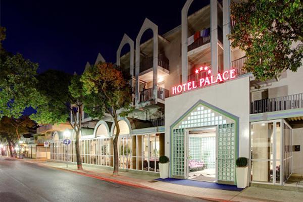 Hotel Palace