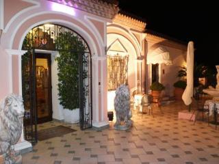 Hotel Ristorante Borgo La Tana