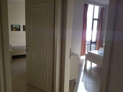 Hotel Joel Residence