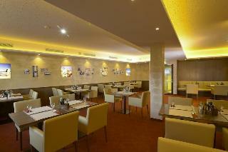 Momentum Hotel