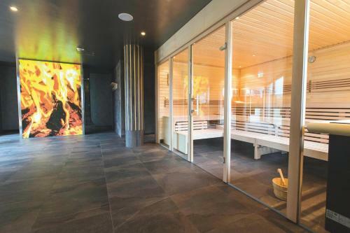 Momentum Hotel