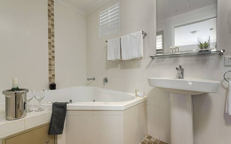 Motel Coachmans Inn Warwick