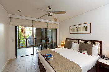 Hotel Pullman Palm Cove Sea Temple Resort And Spa