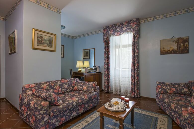 Hotel La Pineta Dei Liberti