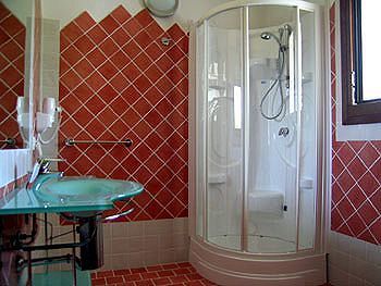 Hotel Monti Di Mola