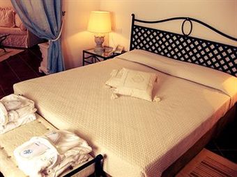 Hotel Monti Di Mola