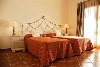 Hotel Monti Di Mola