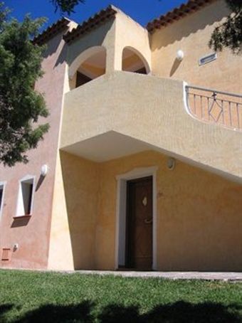 Hotel Monti Di Mola