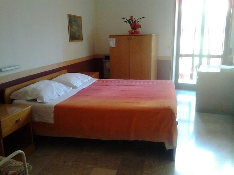 Hotel Apollo