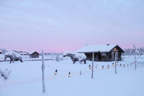 Posada Aurora Pyramids & Hotel Taivaanvalkeat