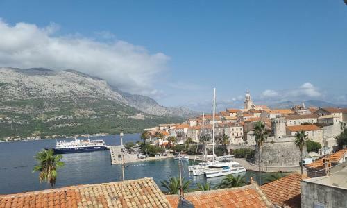 Hostal Guesthouse Franica