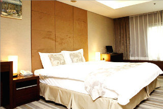 Hotel Three Seven Stay