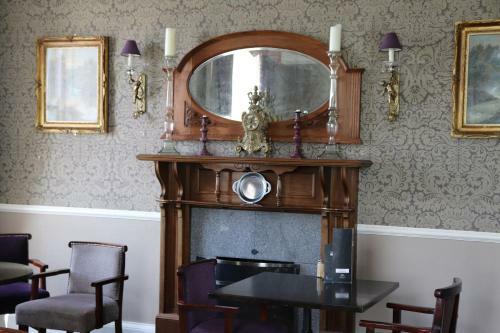 Causeway Hotel