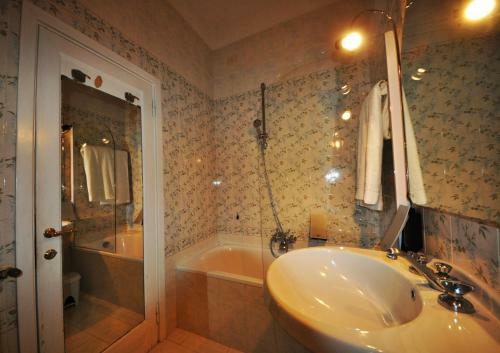 Villa Casalecchi Country Hotel