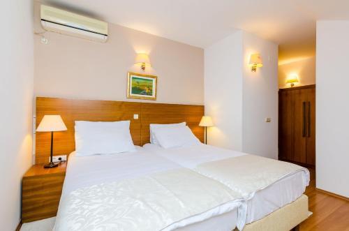 Hostal Pansion Costeria Srebreno