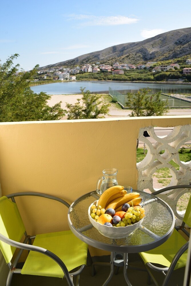 Hostal Rooms And Apartments Galeb