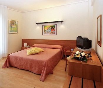 Hotel Tirrenus