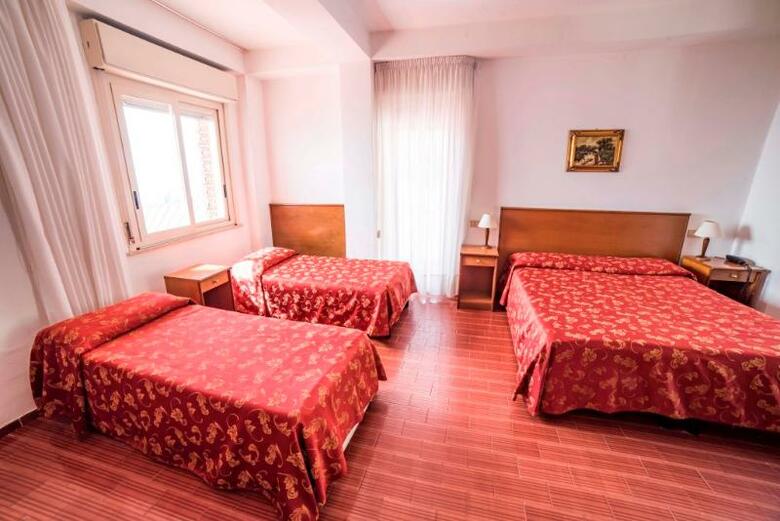 Hotel Isola Bella