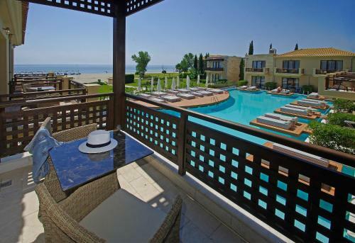 Hotel Mediterranean Village