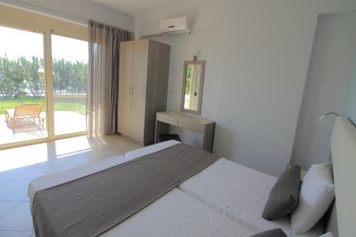 Thalassa House Apartments