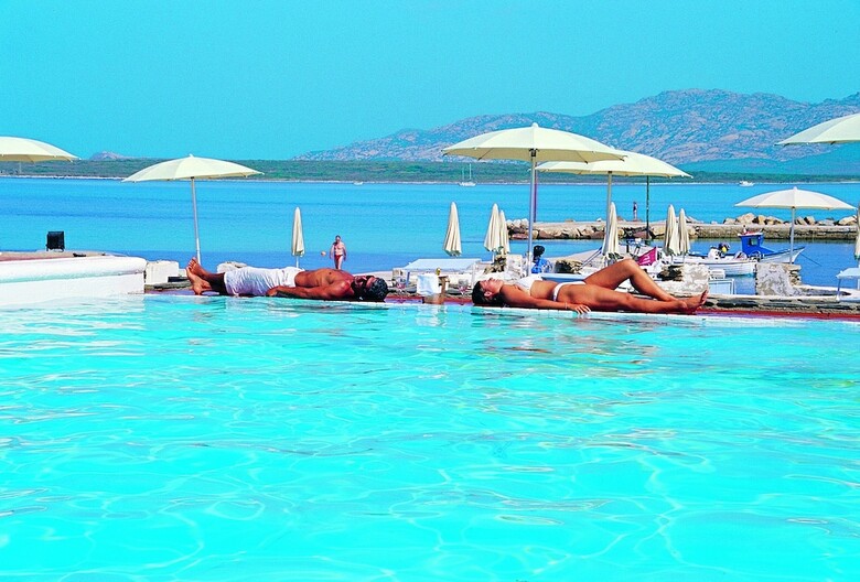Cala Rosa Club Hotel