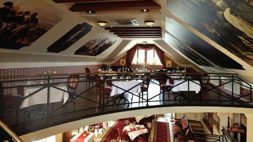 Hotel Diament Arsenal Palace Katowice - Chorz�w