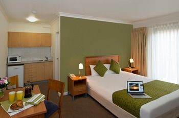 Hotel Leisure Inn Spires