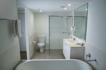 Hotel Freshwater Point Resort