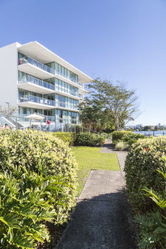 Hotel Freshwater Point Resort