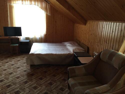 Hostal Alyona Hotel