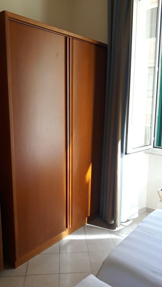 Hotel Crosti