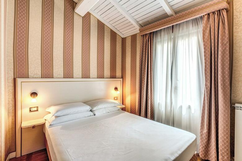Hotel Relais Fontana Di Trevi