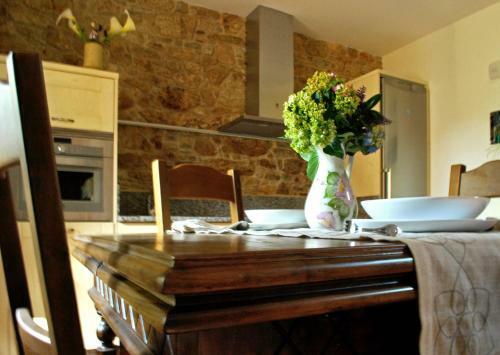 Agroturismo Hotel R�stico Y Apartamentos A Torre De Laxe