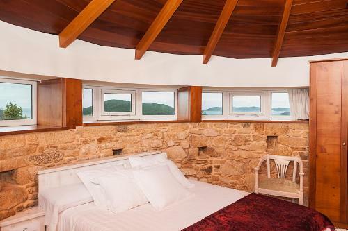 Agroturismo Hotel R�stico Y Apartamentos A Torre De Laxe