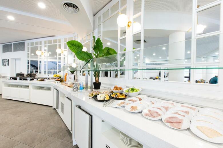Mouratoglou Hotel & Resort
