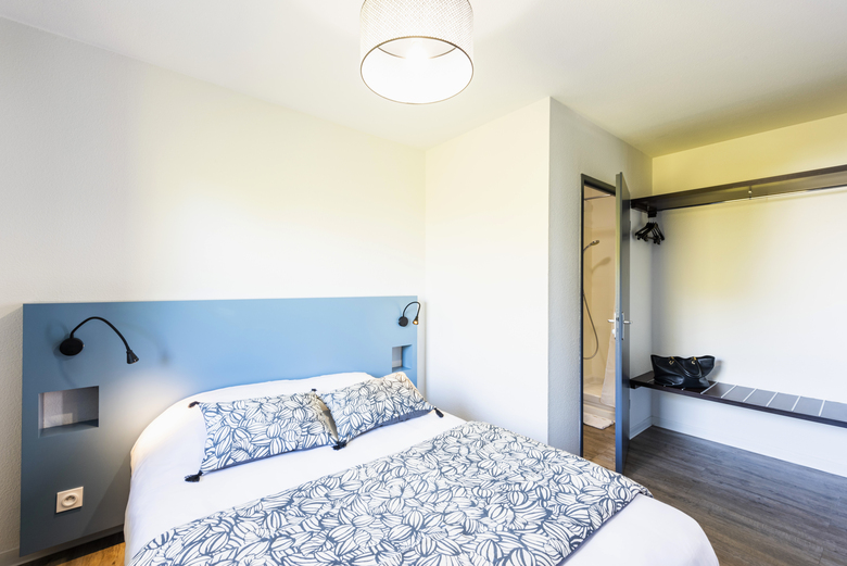 Residencia Teneo Suites